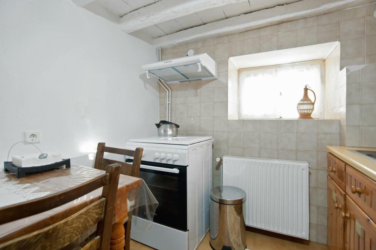 Elia Apartments Chrisso デルポイ エクステリア 写真