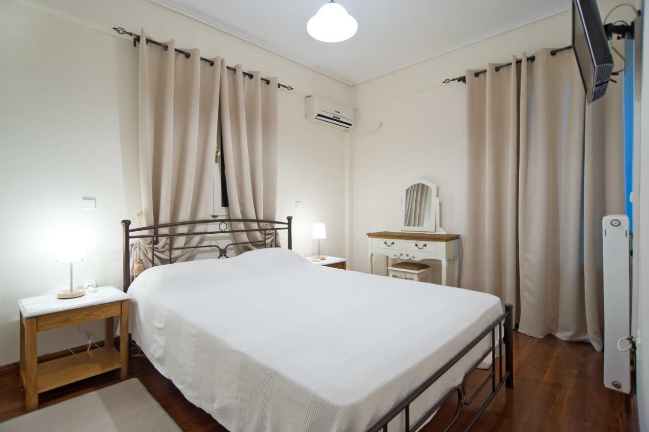 Elia Apartments Chrisso デルポイ エクステリア 写真